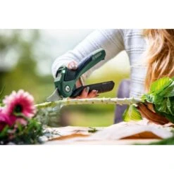 Bosch Akku-Gartenschere EasyPrune -Pola Pflanz Geschaft 2610319 3058 09